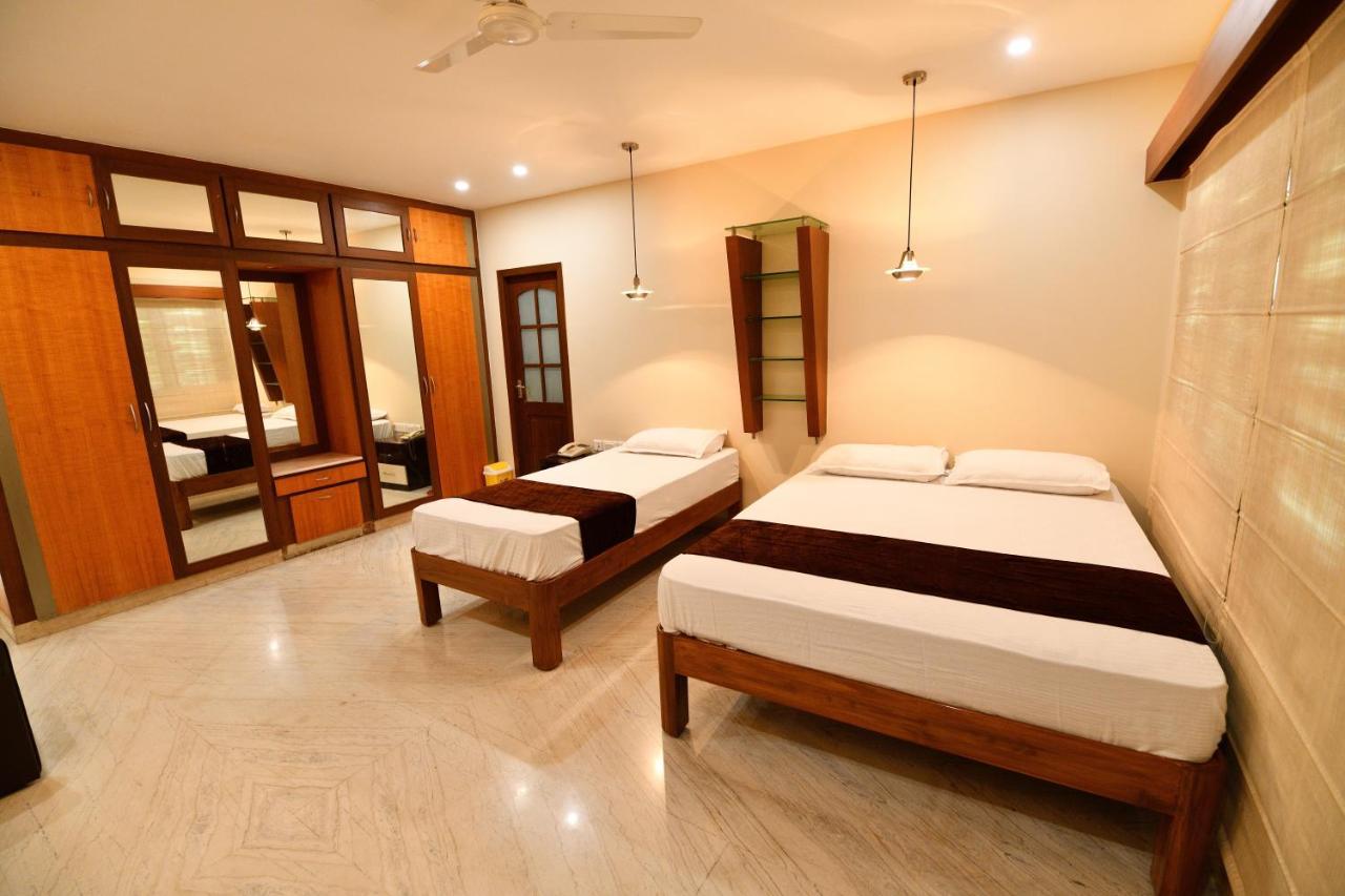 Sri Ranga Krupa Hotel Tiruchirappalli Esterno foto