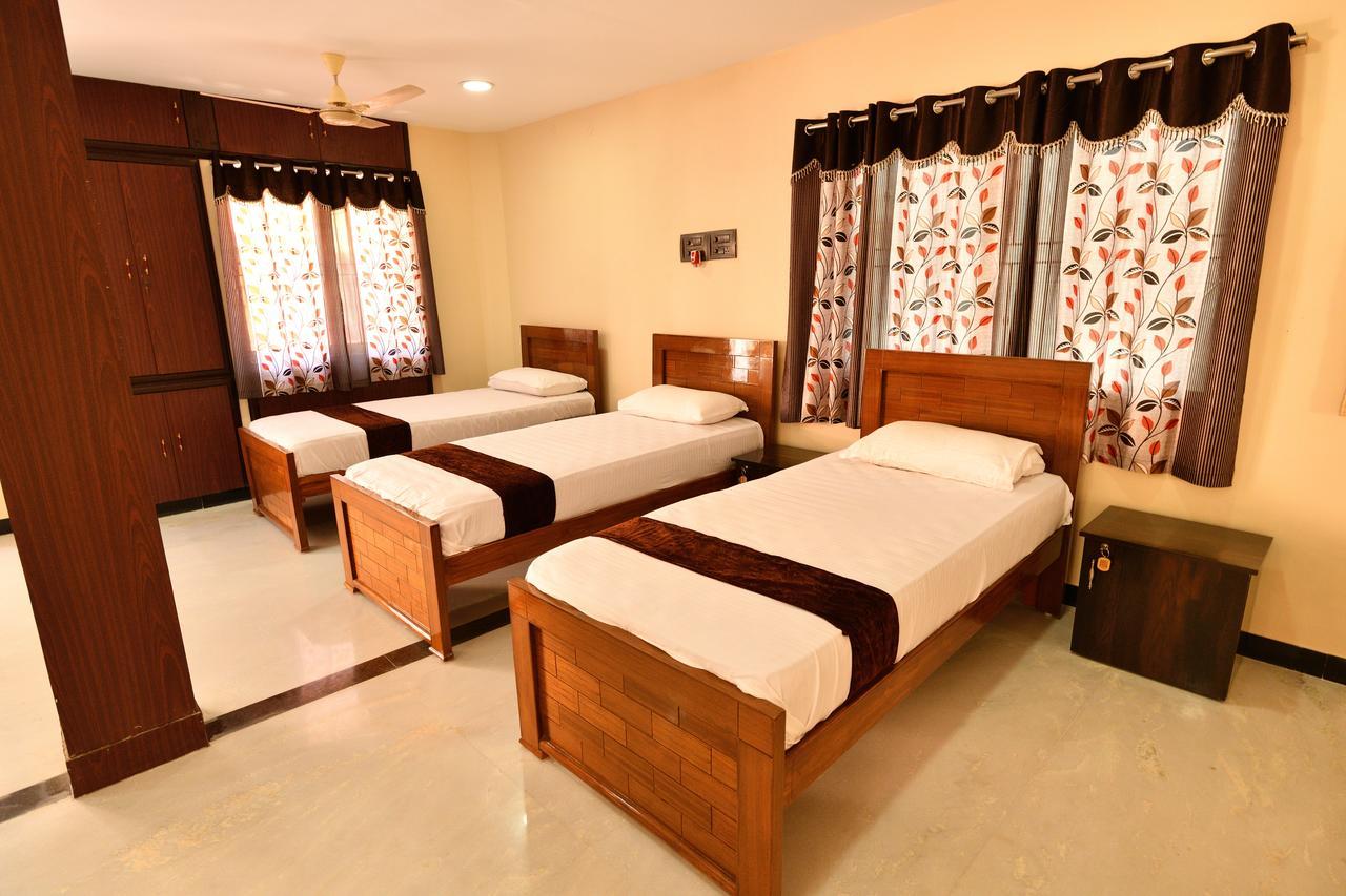 Sri Ranga Krupa Hotel Tiruchirappalli Esterno foto